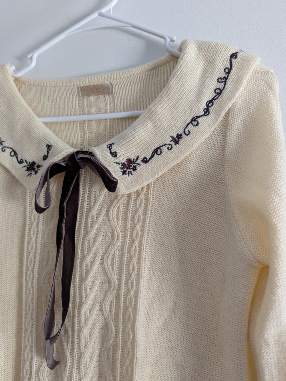 Axes Femme Cream Embroidered Sailor Collar Knit Sweater - Picture 2 of 6